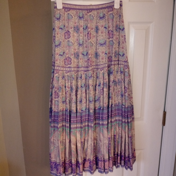 Spell Poinciana skirt size medium. - Picture 7 of 8